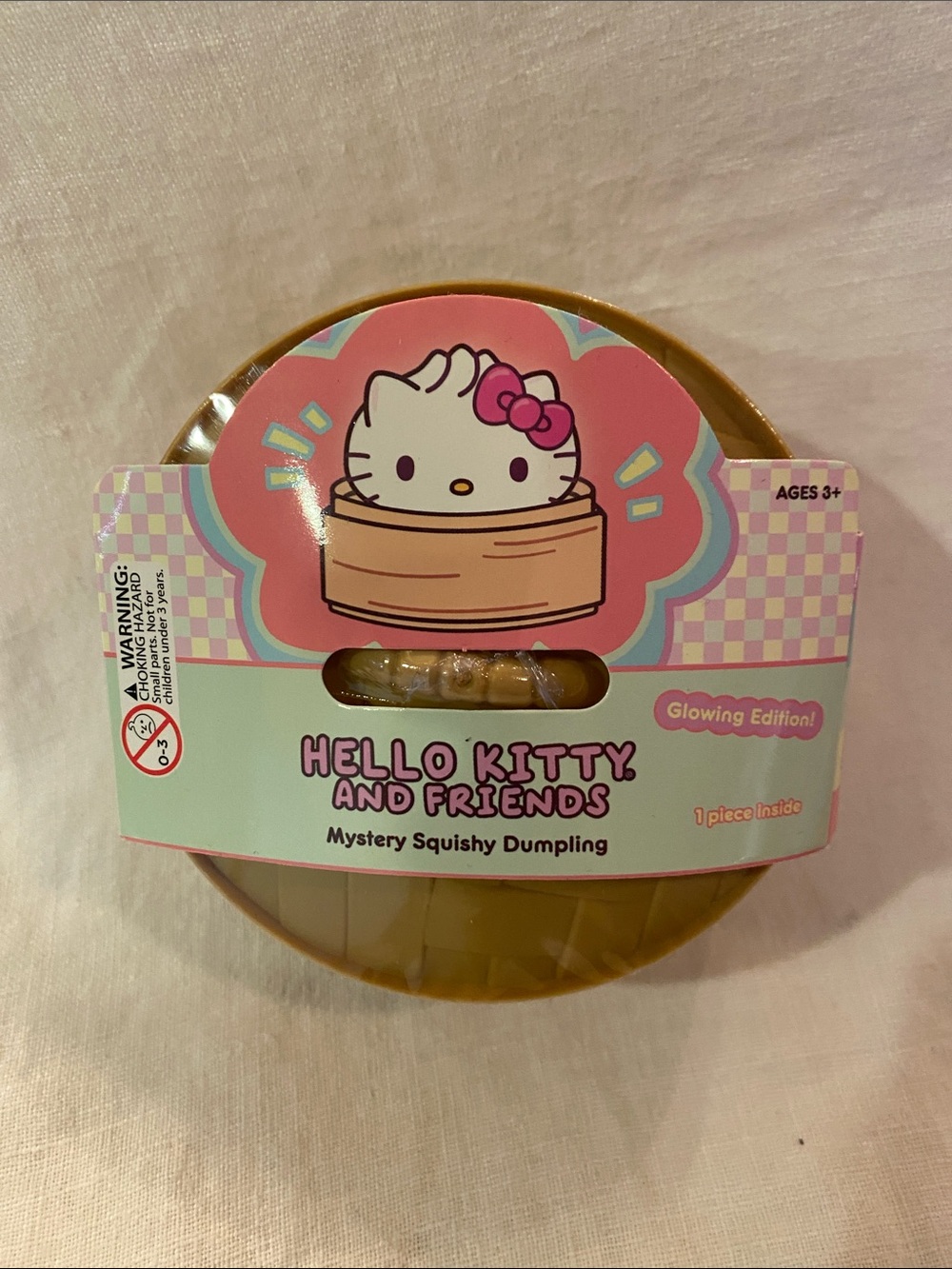🎀 RARE Hello Kitty & Friends Mystery Squishy Dumpling Glowing Edition ✨